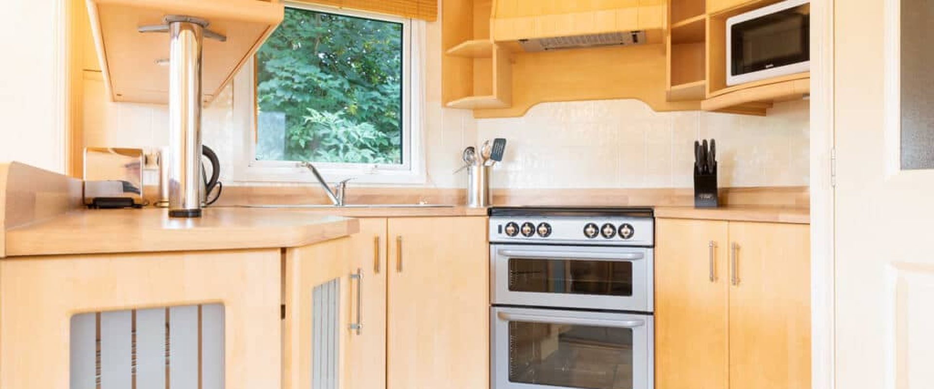 Oakcliff's Sycamore Caravan kitchen
