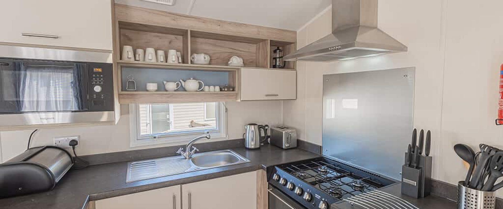 Oakcliff's Wren Plus Caravan modern kitchen