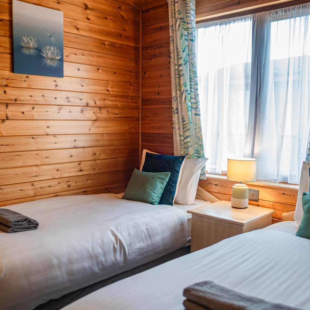 Oakcliff's Pine Lodge twin bedroom